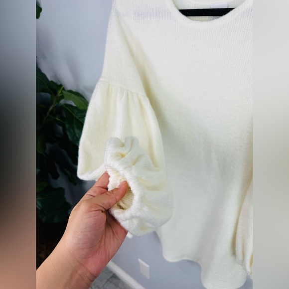 Selfie Leslie Ivory Cream Puff Sleeved Sweater Dress White size medium - Picture 5 of 8